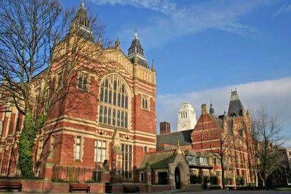 英国大学学费排名TOP20！牛津学费都没有进前十（惊讶）  数据 牛津大学 剑桥大学 费用 第19张