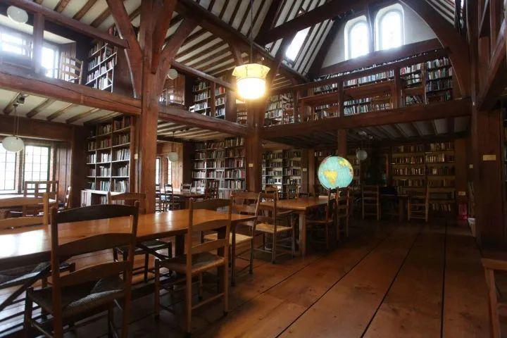 难怪英国人那么喜欢读书，这些英国私校图书馆太美了！  留学 英国留学 第6张
