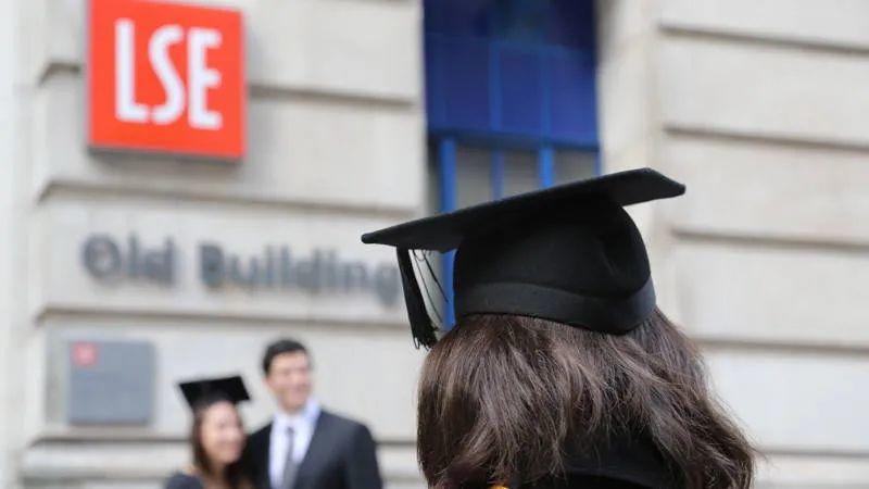 LSE毕业生最后都去哪了？57%的毕业生在英国工作  英国大学 就业 第1张