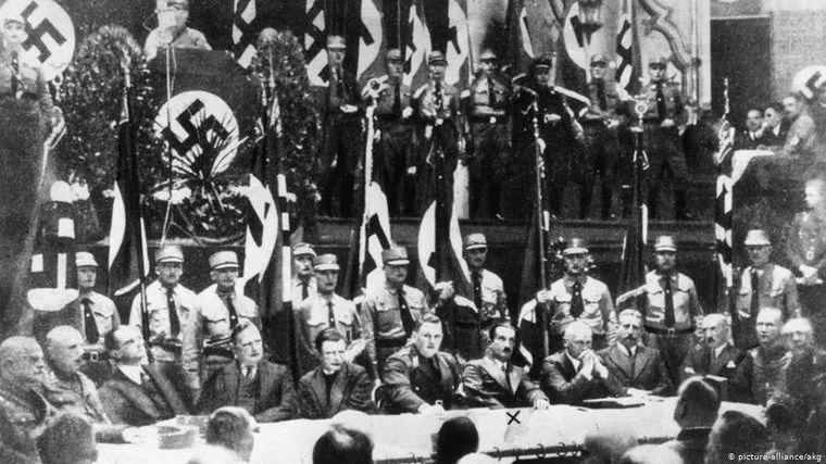 政治与哲学︱海德格尔的1933年：纳粹主义与哲学家  哲学 第5张