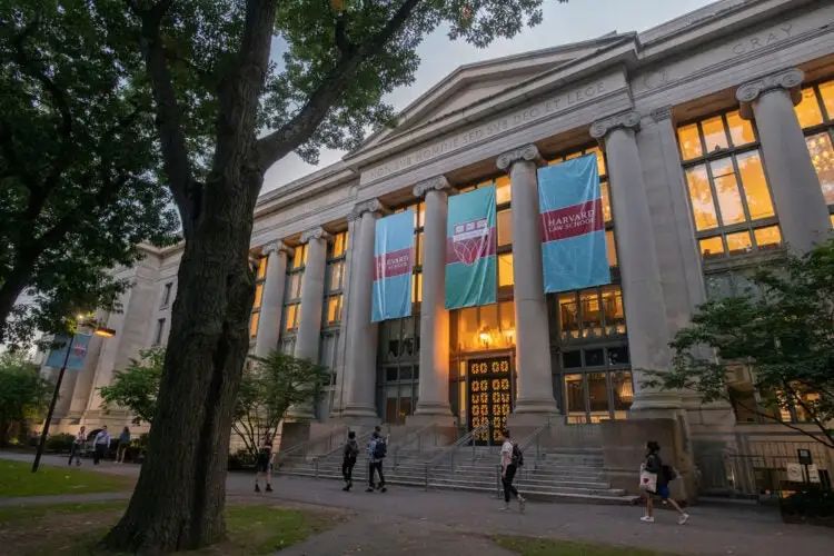 耶鲁和哈佛双双退出U.S. News法学院排名？！为什么要退出？  留学 排名 第3张
